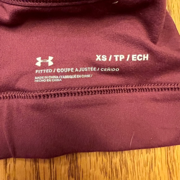 Under Armor Sports Bra - Picture 3 of 3